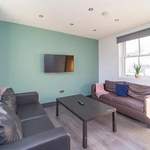 Luxury Townhouse By Sea Holiday home