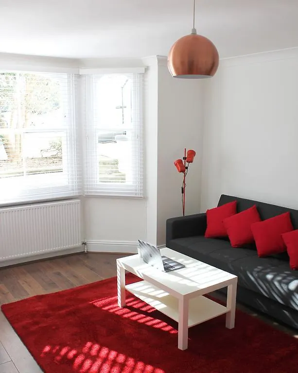 West Hill Apartment location